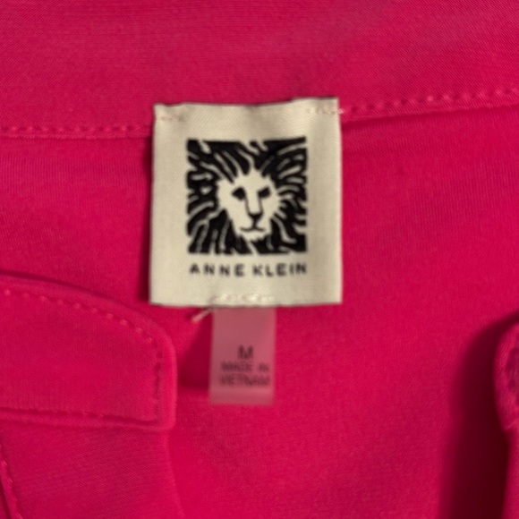 Anne Klein Vibrant Pink Blouse with Button Detail - Picture 2 of 7